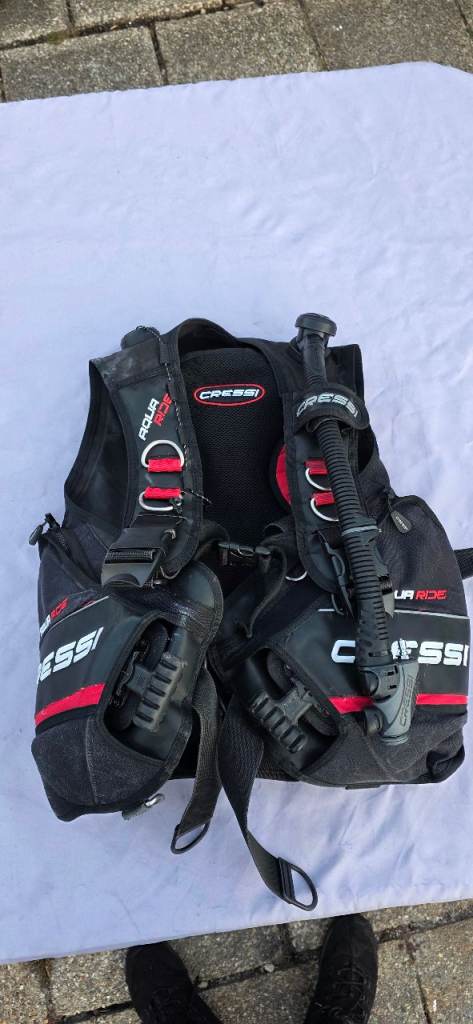 Scuba Diving - Cressi Aquaride BCD - Medium