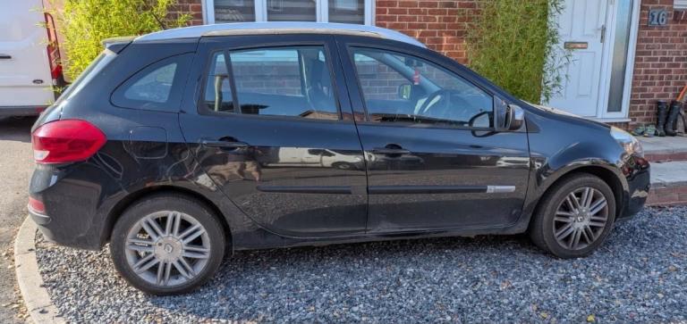 Renault, CLIO, Estate, 2012, Manual, 1149 (cc), 5 doors
