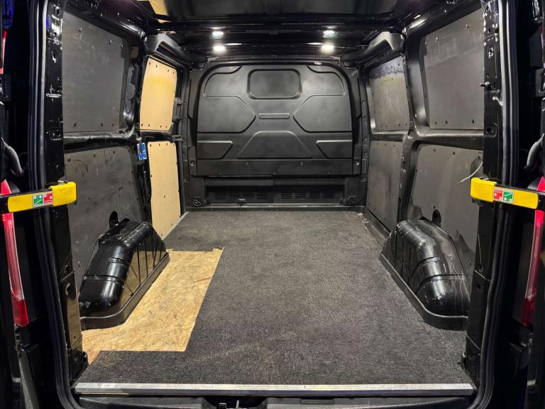 2022 Ford Transit Custom 2.0 Transit Custom 300 Limited EcoBlue 5dr Panel Van Diesel Manual