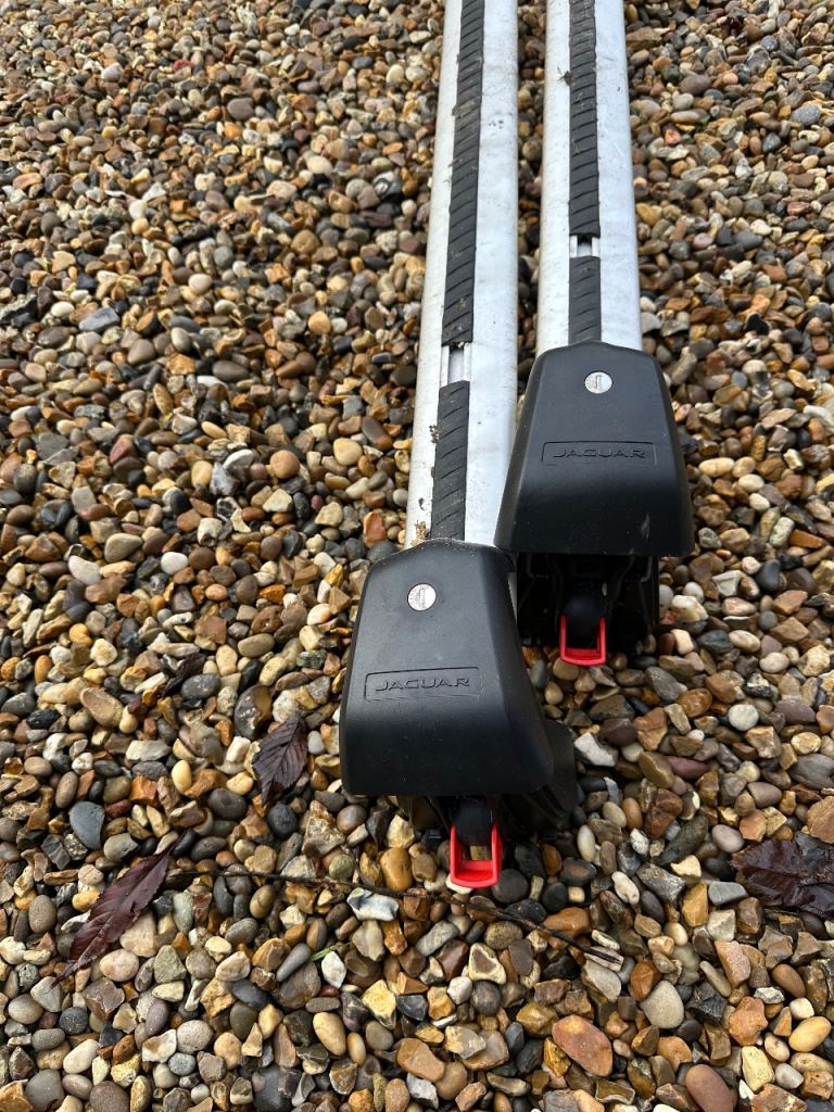 Jaguar F Pace roof bars
