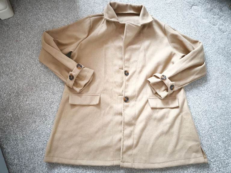 Ladies camel coloured jacket size XL (approx 14-16)