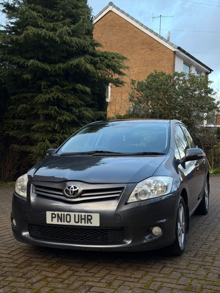 Toyota Auris 1.6 Valvematic SR 5dr – 2010 (10 Reg) | Grey | 98,386 Miles