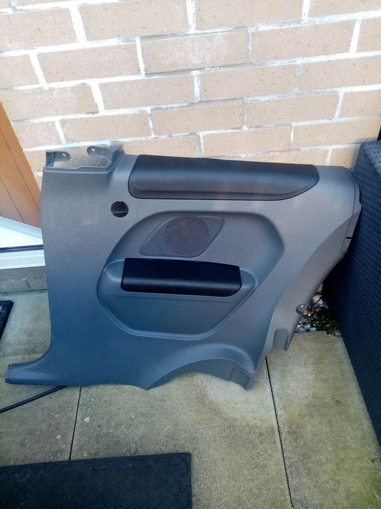 MK2 Ford Focus ST door card REAR O/S RIGHT 3DR Facelift