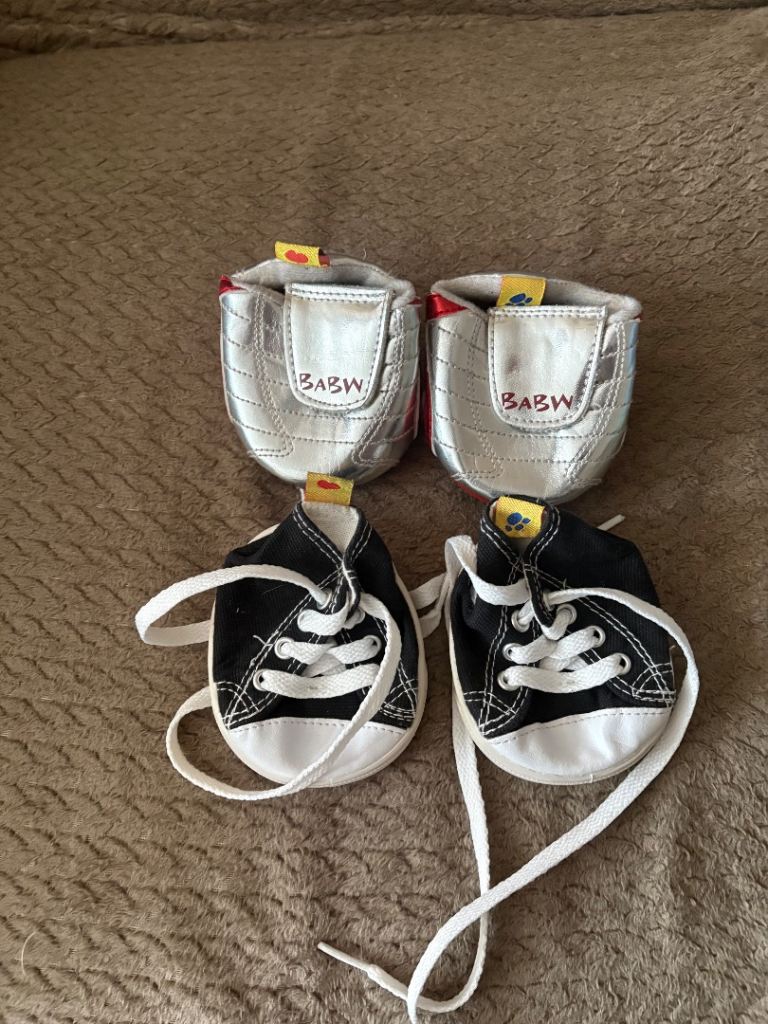 2 x Build a bear shoes