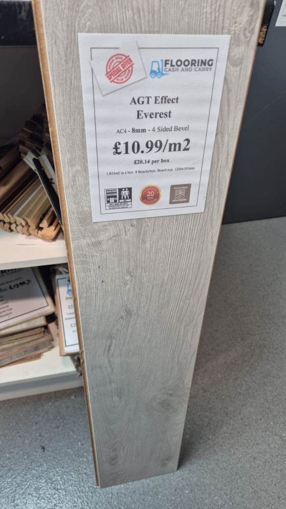 AGT Effect Everest 12mm Grey Laminate Flooring | CHEAPEST IN THE UK | FREE DELIVERY OVER £495