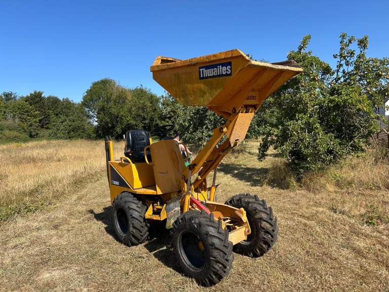 2004 Dumper