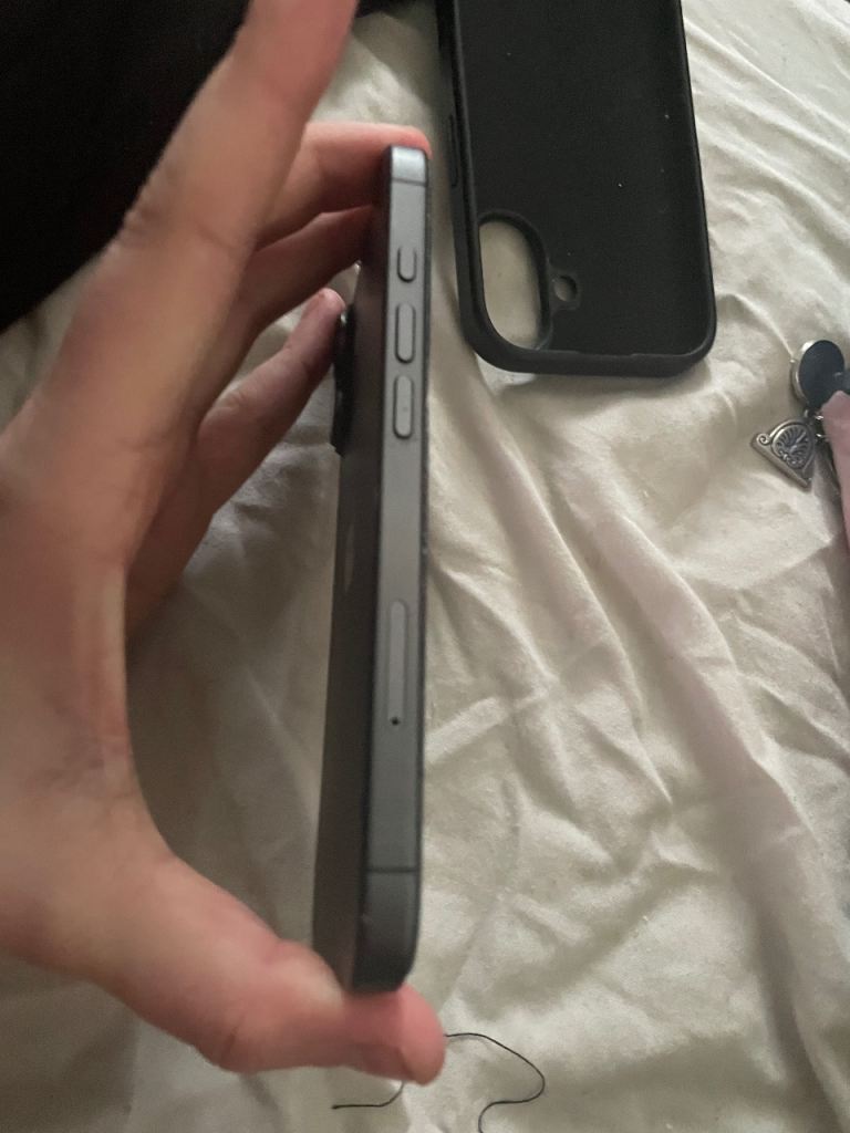 iPhone 17