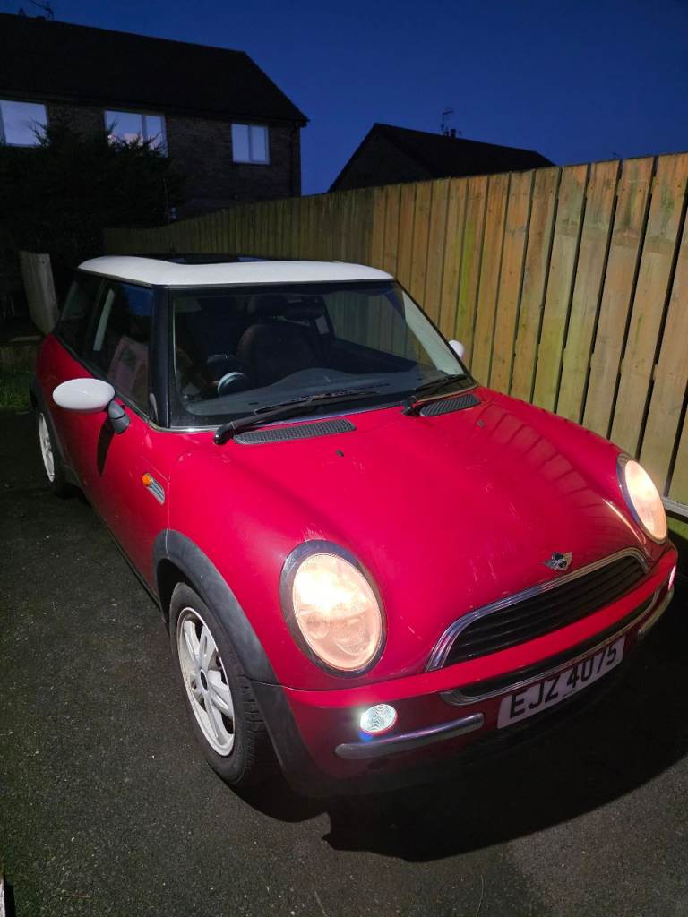 Mini One 2002 3 doors SPARES OR REPAIR