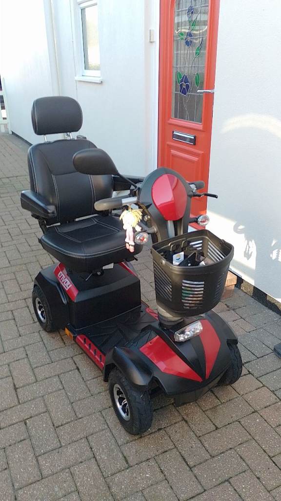 Drive DeVilbiss Envoy 8 mobility scooter