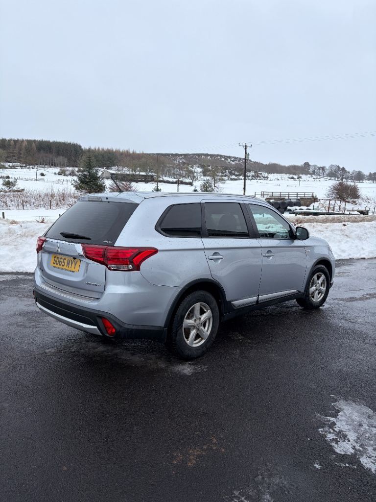 Mitsubishi, OUTLANDER, Panel Van, 2015, Manual, 2268 (cc)