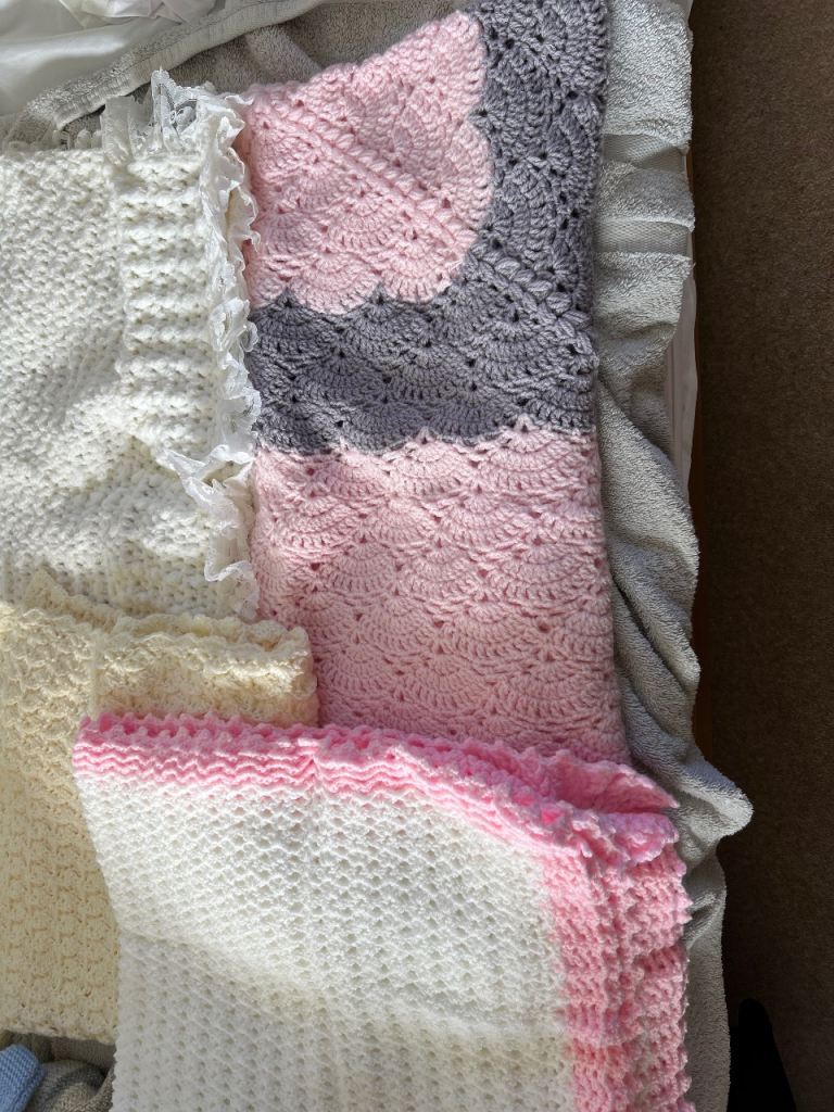 Crocheted soft baby blankets 