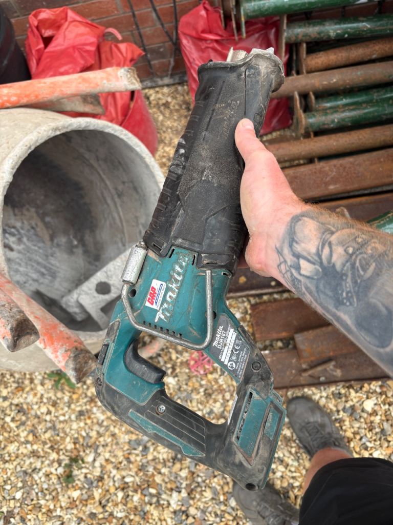 Makita Reciprocating Saw – Good Condition, Cordless