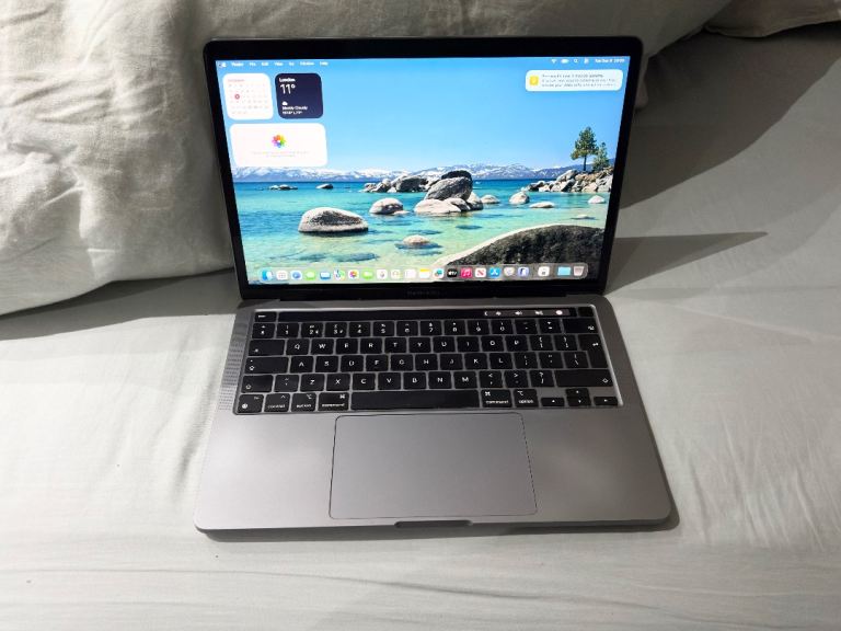 CAN DELIVER, MACBOOK PRO 2020 13” LAPTOP M1, 16GB RAM,256GB SSD SPACE GREY BATTERY CYCLE COUNT 170 