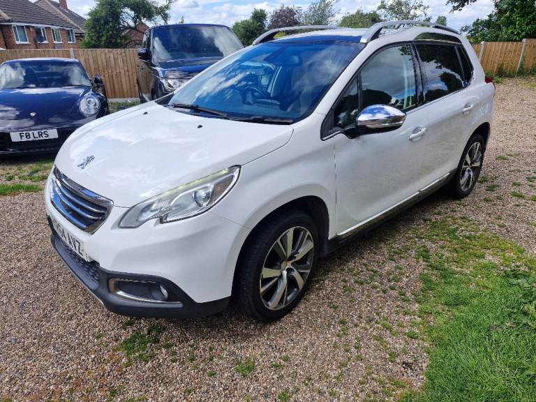 Peugeot 2008 Feline 1.6 e-HDi. Full history! £20 year tax! Great spec, Clean tidy example, 2 keys!