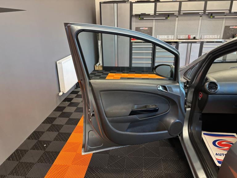 2011 Vauxhall Corsa 1.3 CDTi ecoFLEX Excite 5dr [AC] HATCHBACK Diesel Manual