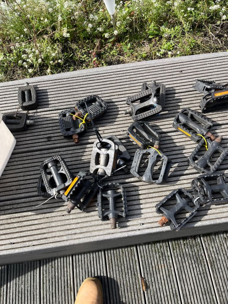Bike pedals used 