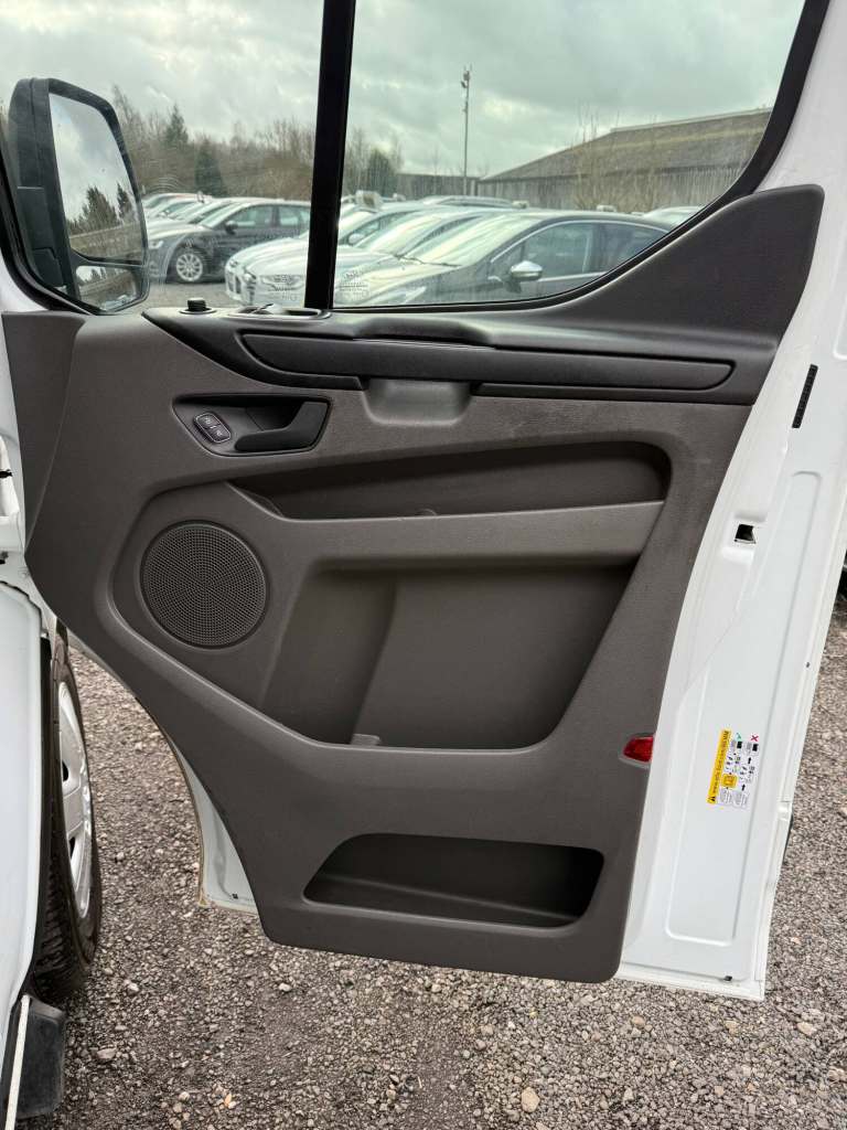 2018 Ford Transit Custom 2.0 TDCi 130ps High Roof Van PANEL VAN Diesel Manual