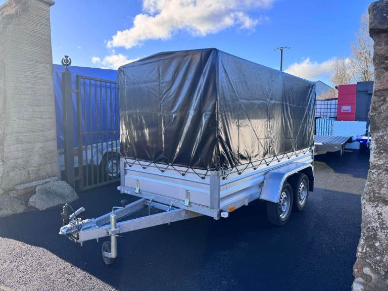BRAND NEW 8,7ft x 4,2ft TWIN AXLE NIEWIADOW TRAILER WITH FRAME AND COVER 750KG