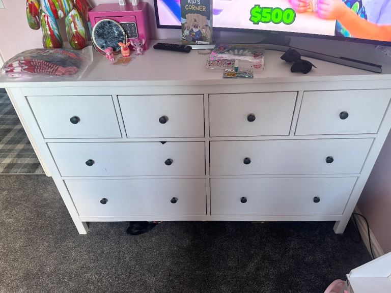 IKEA draws