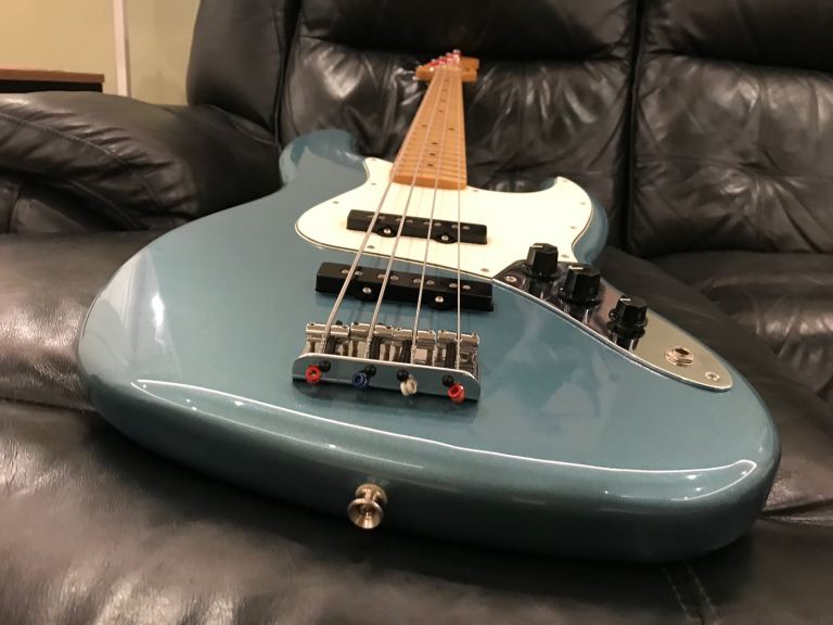 Fender Player Jazz Bass guitar®, Maple Fingerboard, Tidepool blue, 2020 bass, great condition 