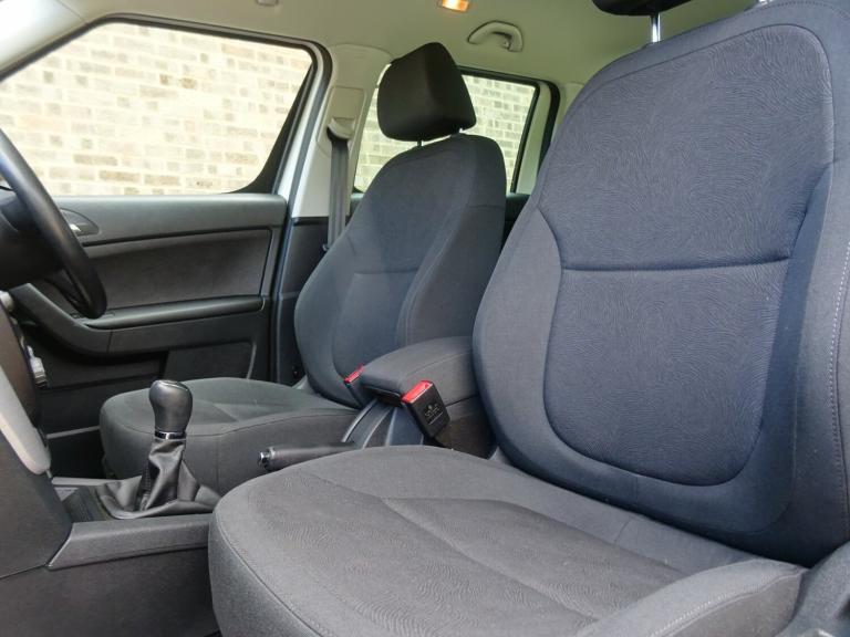 2015 Skoda Yeti 1.2 TSI 110 SE 5dr **ULTRA LOW MILEAGE*ONLY 9000 MILES FROM NEW** HATCHBACK Petro...