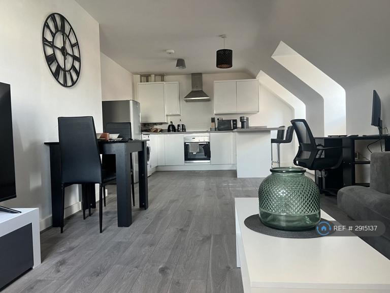 1 bedroom flat in Baseball Drive, Derby, DE23 (1 bed) (#2915137)