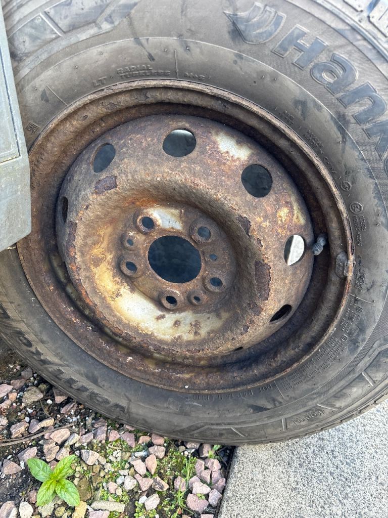 Peugeot / citron spare wheel bran new 215 70 15