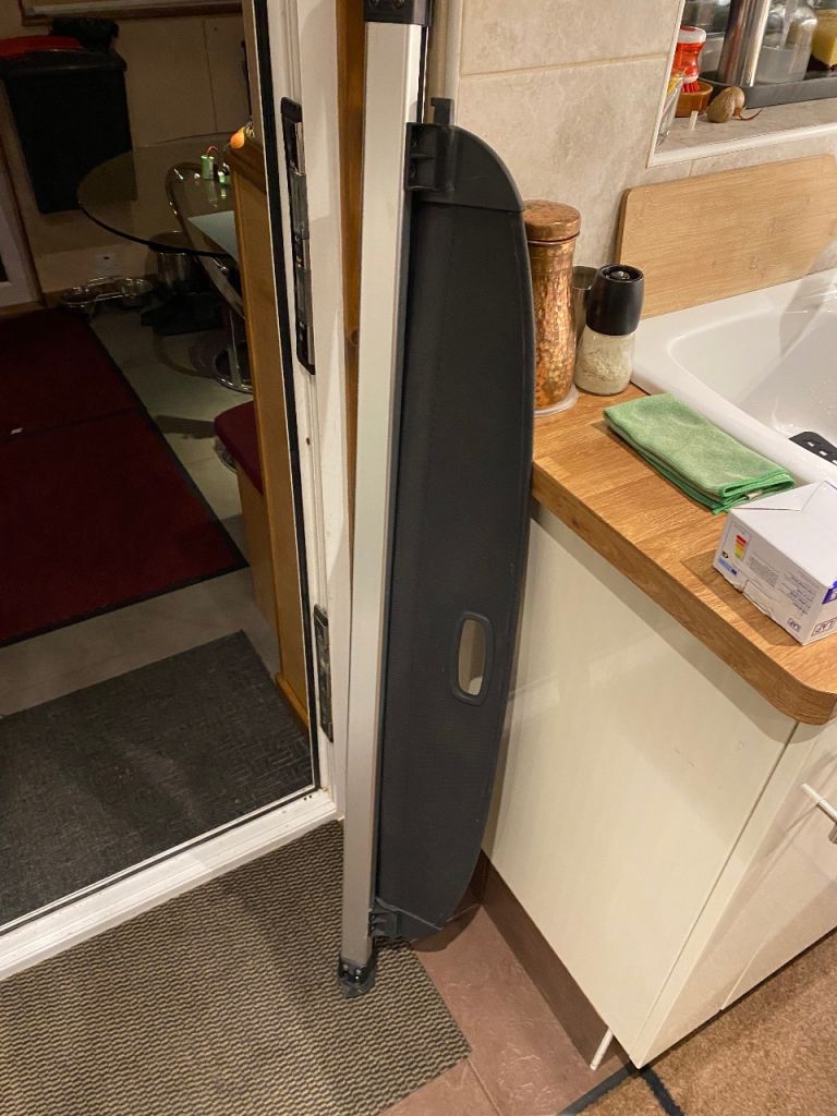 Kia sportage 2012 Boot parcel shelf. Roller thing. 
