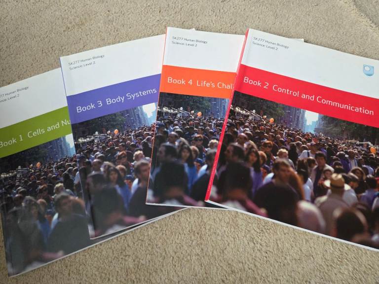 4 x Open University Biology Textbooks