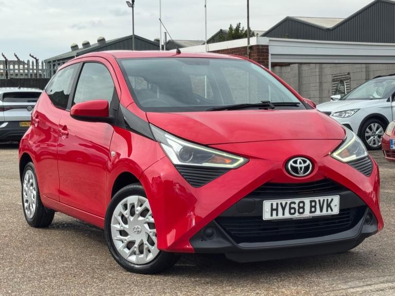 Toyota AYGO 1.0 VVT-i x-play Euro 6 5dr Petrol Manual