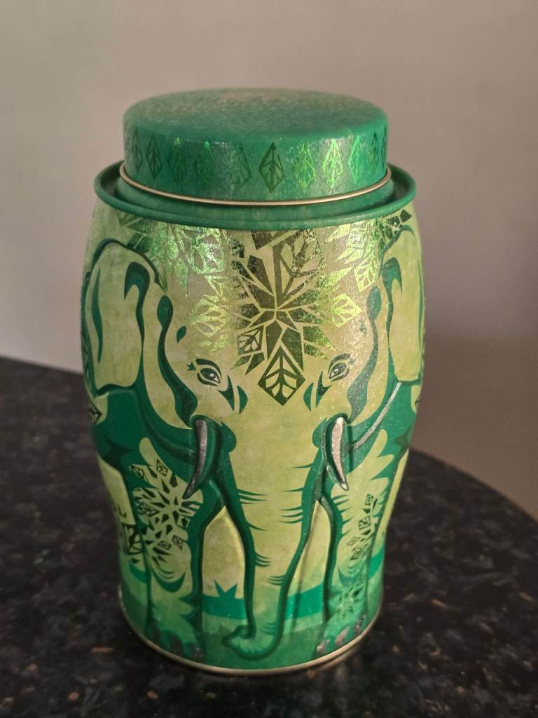 Williamson Tea Elephant Caddy – Green, Good Condition