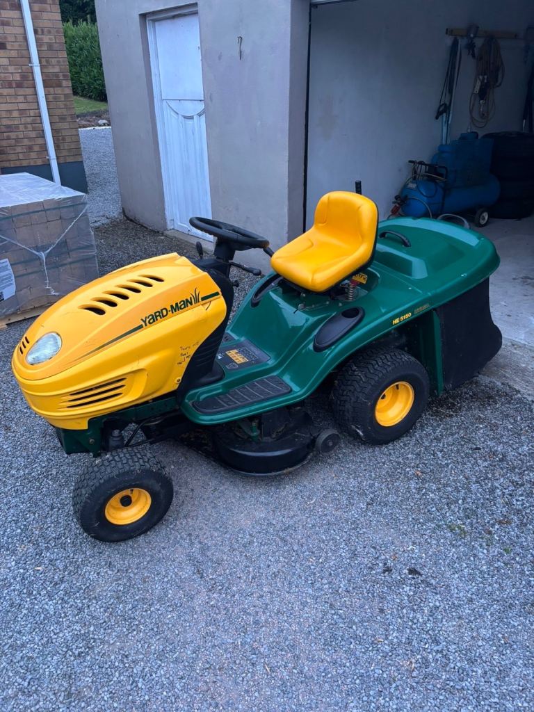 Yard-Man 5150 hydro Ride on mower 