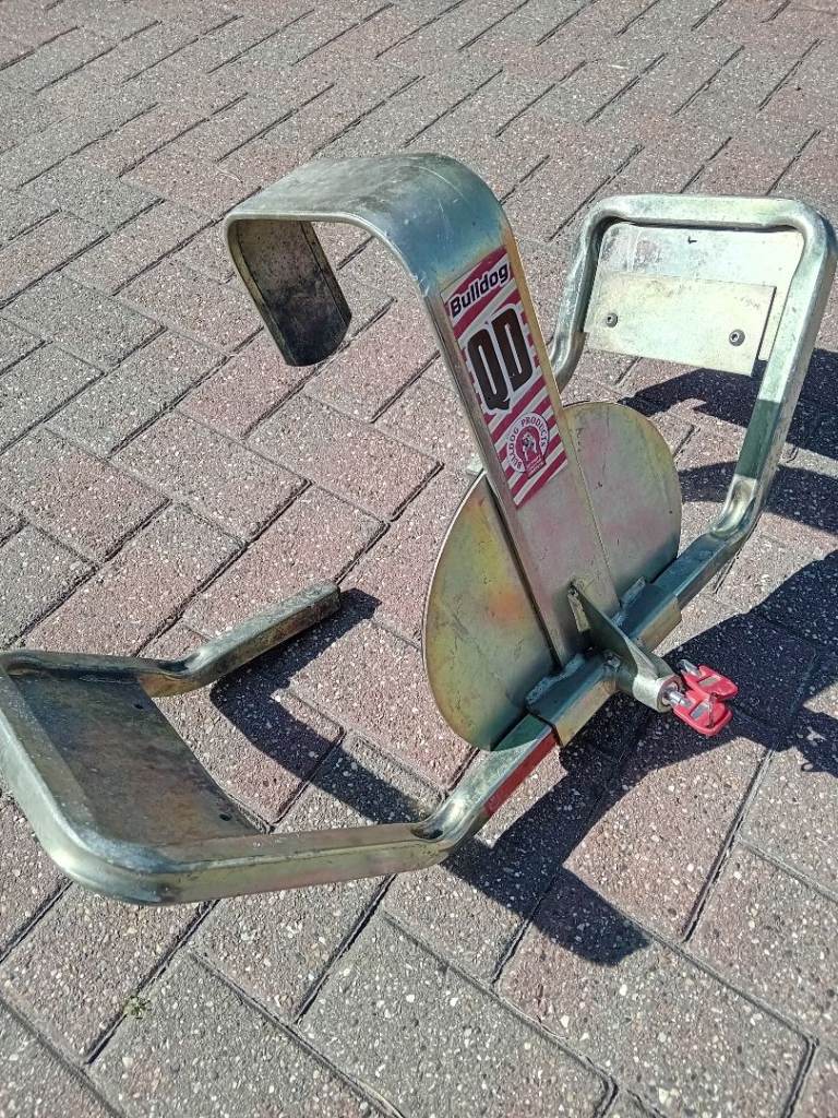 Caravan wheel lock