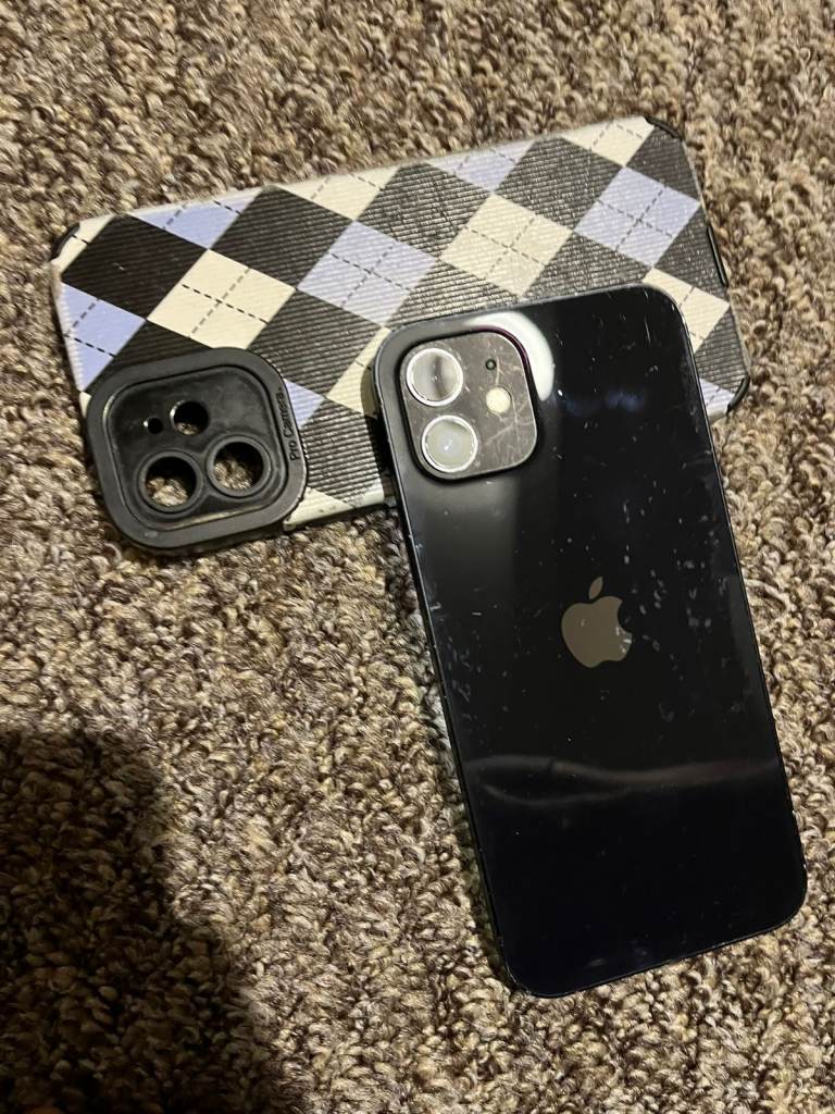 iphone 12 64 gb unlocked full working order battery health 94%