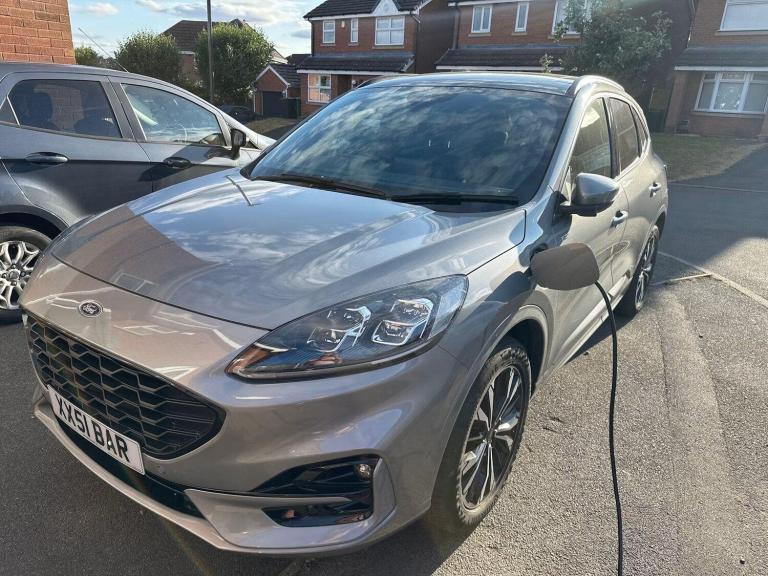 Ford Kuga 2.5 Duratec 14.4kWh ST-Line X Edition CVT Euro 6 (s/s) 5dr Petrol/Electric Hybrid Autom...