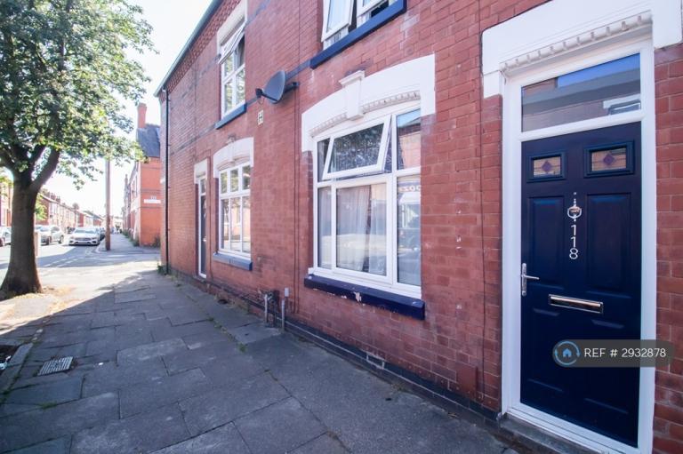 2 bedroom house in Howard Road, Leicester, LE2 (2 bed) (#2932878)