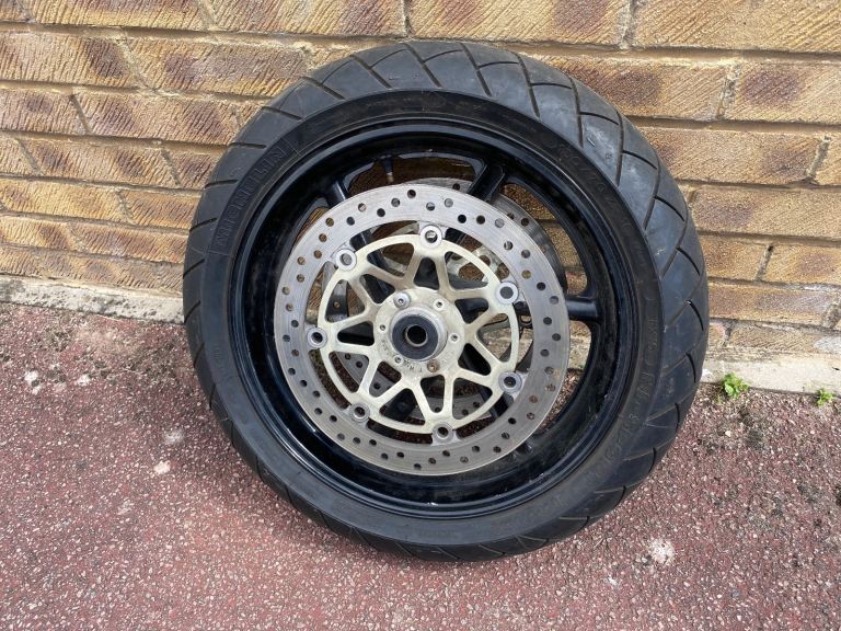 CBR 900 RR 16” front wheel with tyre and discs