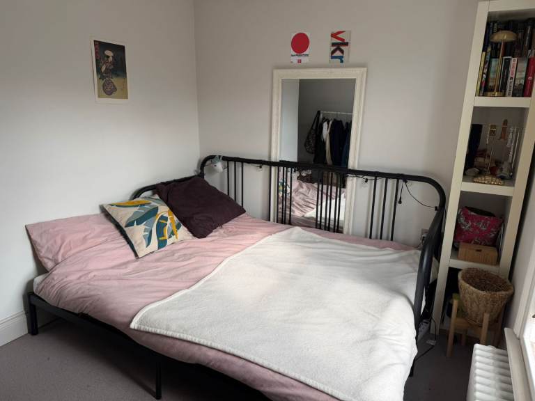 Cosy Private Bedroom 5mins walking from Clapham Junction