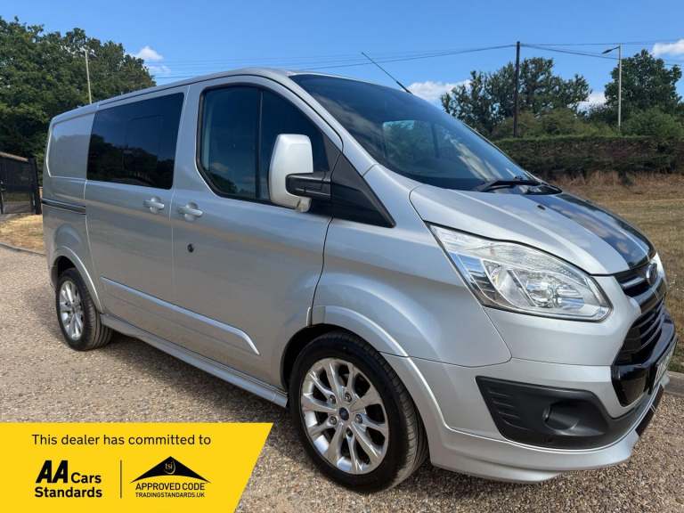2017 Ford Transit Custom 2.0 TDCi 170ps Low Roof D/Cab Sport Van Auto PANEL VAN DIESEL Automatic