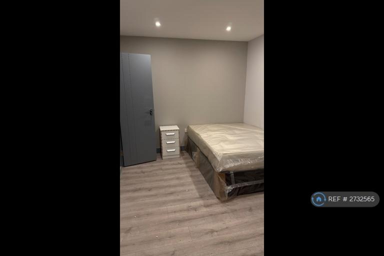 1 bedroom in Vincent Gardens, Sheerness, ME12 (#2732565)