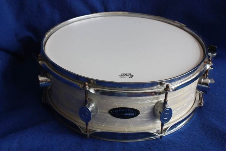 DW Pacific CX Series White Onyx 14in x 4in Refurbished Maple Snare Drum ~ Made in Mexico ~ £140 ono