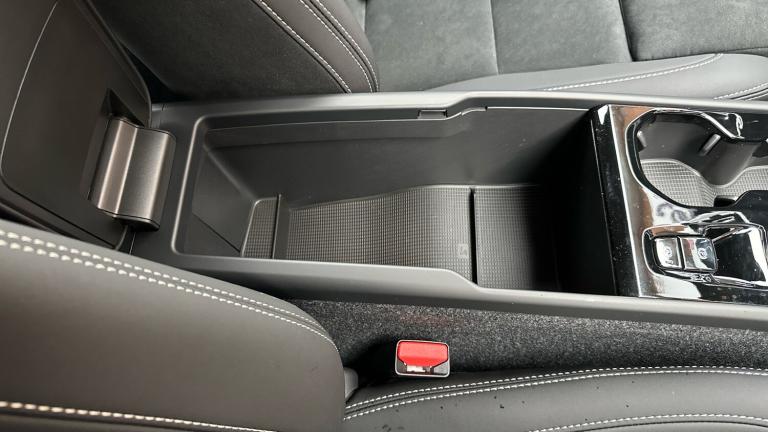 2025 Volvo XC40 2.0 B4P Plus Dark 5dr Auto Petrol Estate Estate Petrol Automatic