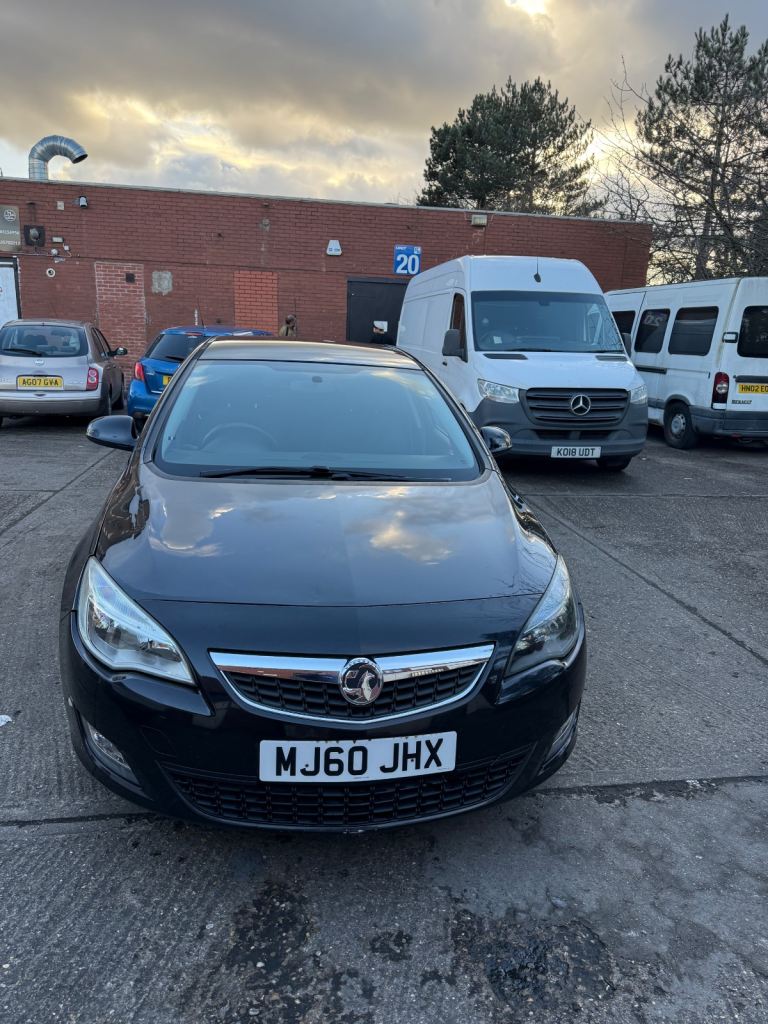 Vauxhall, ASTRA, Hatchback, 2011, Manual, 1598 (cc), 5 doors