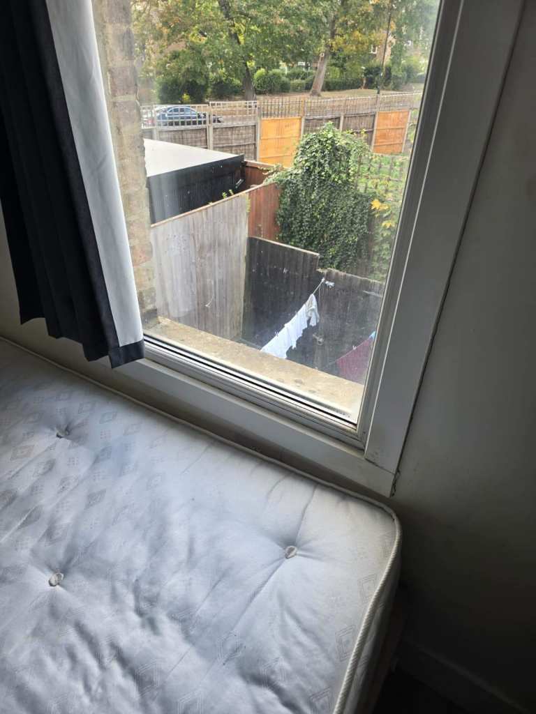 En-suite Rooms Available on Castle Street, Slough SL1