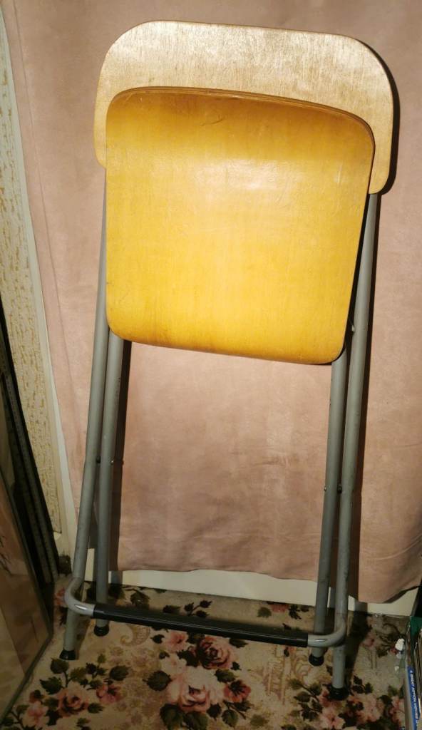 Folding kitchen breakfast bar high stool