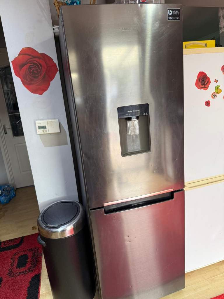 Urgent sale pick today onlySamsung Freestanding Fridge Freezer with Water Dispenser – Good Condition