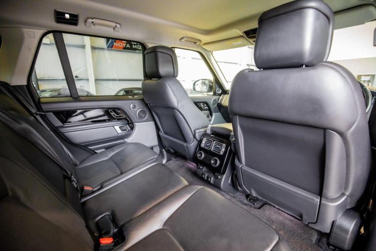 2019 Land Rover Range Rover 4.4 SDV8 Vogue 4dr Auto ESTATE DIESEL Automatic