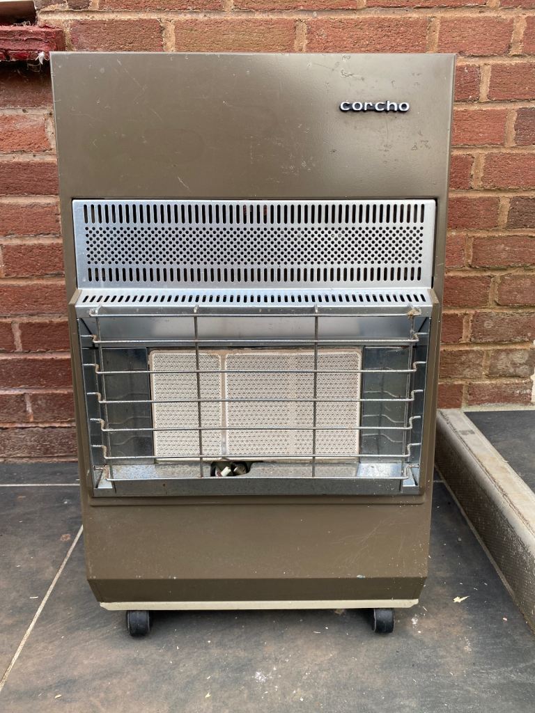 Portable Butane Gas fire Heater 🔥 with hose and regulator attached Delivery available locally