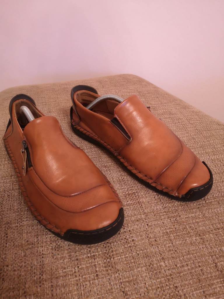 Handmade shoes size 8