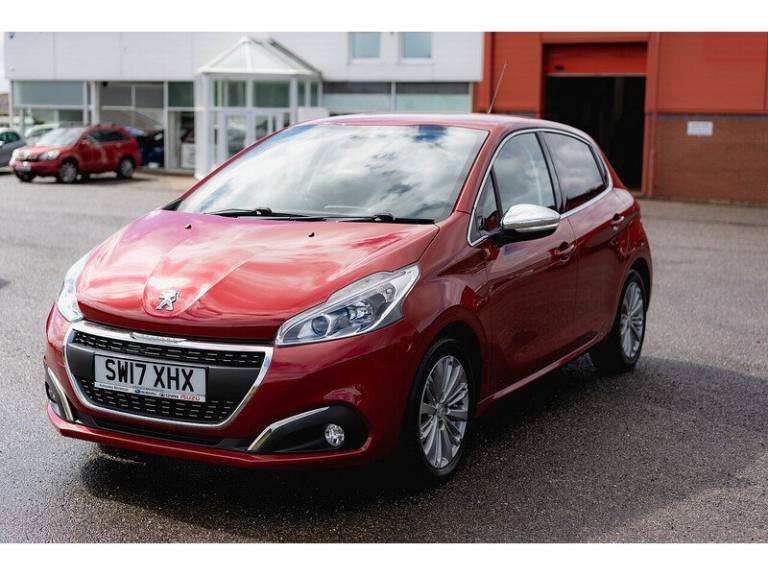 2017 Peugeot 208 PureTech Allure Hatchback Petrol Manual